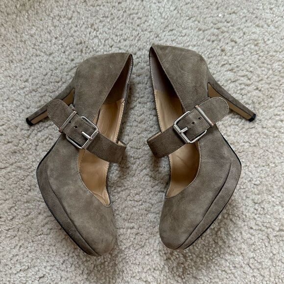 Gianni Bini Green Suede Mary Jane Heels - Picture 9 of 14